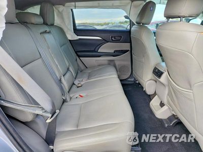 Zdjęcie 11 z 14 samochodu: 2014 TOYOTA HIGHLANDER LE PLUS VIN:5TDZKRFH6ES009941 - miniatura