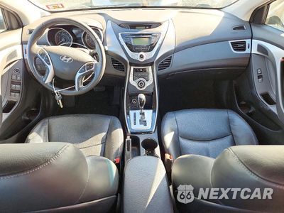 Zdjęcie 8 z 12 samochodu: 2012 HYUNDAI ELANTRA VIN:KMHDH4AE4CU246862 - miniatura