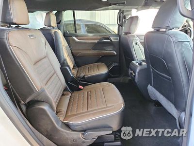 Zdjęcie 11 z 13 samochodu: 2027 GMC ACADIA DENALI ULTIMATE VIN:1GKEMTKS8VJ142161 - miniatura