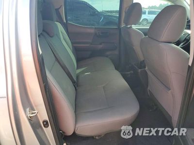 Zdjęcie 10 z 12 samochodu: 2018 TOYOTA TACOMA SR VIN:5TFAX5GN1JX113270 - miniatura