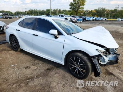 Czwarte zdjęcie samochodu z boku: 2021 TOYOTA CAMRY SE VIN:4T1G11AK7MU463975 - miniatura