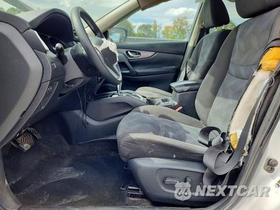 Zdjęcie 7 z 13 samochodu: 2016 NISSAN ROGUE SV VIN:KNMAT2MT2GP726603 - miniatura