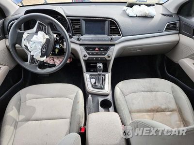 Zdjęcie 8 z 12 samochodu: 2017 HYUNDAI ELANTRA SE VIN:5NPD84LF1HH028048 - miniatura