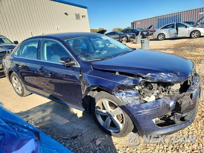 Czwarte zdjęcie samochodu z boku: 2013 VOLKSWAGEN PASSAT SE VIN:1VWBP7A33DC083284 - miniatura