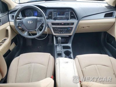 Zdjęcie 8 z 12 samochodu: 2015 HYUNDAI SONATA SE VIN:5NPE24AF7FH150614 - miniatura