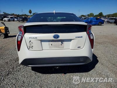 Zdjęcie 6 z 12 samochodu: 2016 TOYOTA PRIUS TWO ECO VIN:JTDKARFU3G3019042 - miniatura