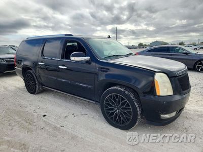 Czwarte zdjęcie samochodu z boku: 2010 CADILLAC ESCALADE ESV PREMIUM VIN:1GYUKJEF7AR103793 - miniatura