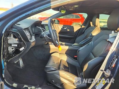 Zdjęcie 7 z 13 samochodu: 2022 VOLVO S60 B5 R-DESIGN VIN:7JRL12TM5NG161951 - miniatura