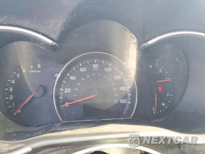 Zdjęcie 9 z 13 samochodu: 2015 KIA SORENTO LX VIN:5XYKT3A69FG558968 - miniatura
