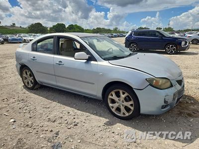 Czwarte zdjęcie samochodu z boku: 2008 MAZDA 3 I VIN:JM1BK32F581118475 - miniatura