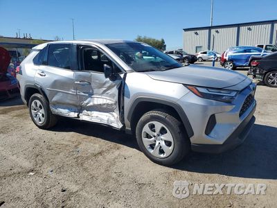 Czwarte zdjęcie samochodu z boku: 2023 TOYOTA RAV4 LE VIN:2T3H1RFV4PC239811 - miniatura