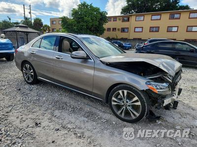 Czwarte zdjęcie samochodu z boku: 2020 MERCEDES-BENZ C 300 VIN:W1KWF8DB6LR597289 - miniatura