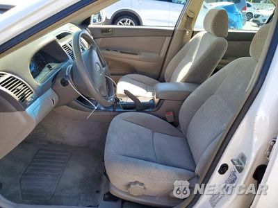 Zdjęcie 7 z 12 samochodu: 2003 TOYOTA CAMRY LE VIN:4T1BE32K03U130752 - miniatura