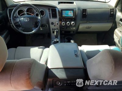 Zdjęcie 8 z 13 samochodu: 2011 TOYOTA SEQUOIA SR5 VIN:5TDBY5G19BS052627 - miniatura