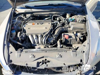 Zdjęcie 11 z 12 samochodu: 2004 HONDA ACCORD EX VIN:JHMCM56724C039100 - miniatura