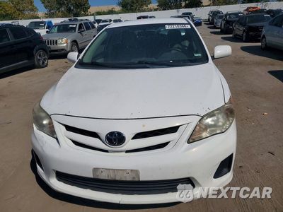 Piąte zdjęcie samochodu w środku: 2011 TOYOTA COROLLA LE VIN:2T1BU4EE7BC699984 - miniatura