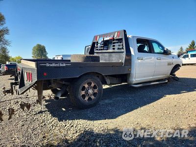 Trzecie zdjęcie samochodu z tyłu: 2016 RAM 3500 SLT VIN:3C63R3HL1GG277126 - miniatura