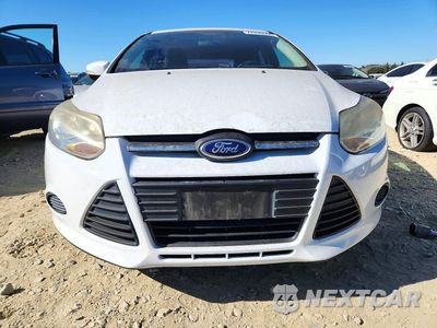Piąte zdjęcie samochodu w środku: 2014 FORD FOCUS SE VIN:1FADP3K27EL144833 - miniatura