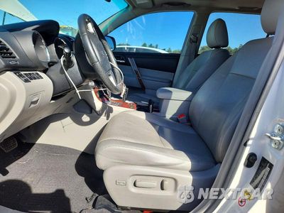 Zdjęcie 7 z 13 samochodu: 2012 TOYOTA HIGHLANDER LIMITED VIN:5TDDK3EH0CS133113 - miniatura