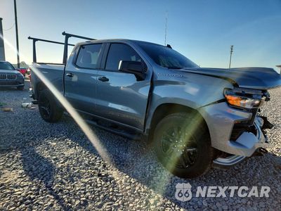 Czwarte zdjęcie samochodu z boku: 2026 CHEVROLET SILVERADO K1500 CUSTOM VIN:1GCPKBEK4TZ428023 - miniatura