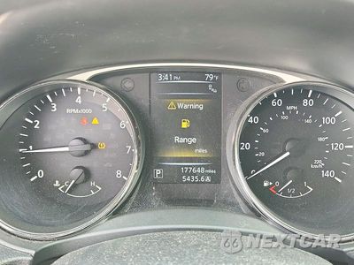 Zdjęcie 9 z 13 samochodu: 2016 NISSAN ROGUE SV VIN:KNMAT2MV3GP643344 - miniatura