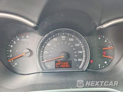 Zdjęcie 9 z 13 samochodu: 2015 KIA SORENTO LX VIN:5XYKT3A62FG646602 - miniatura