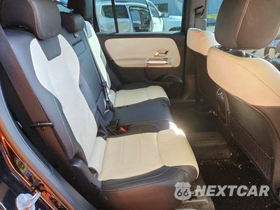 Zdjęcie 10 z 13 samochodu: 2021 MERCEDES-BENZ GLB AMG 35 4MATIC VIN:W1N4M5BB8MW122196 - miniatura