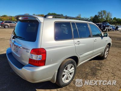 Trzecie zdjęcie samochodu z tyłu: 2006 TOYOTA HIGHLANDER HYBRID VIN:JTEDW21A960009108 - miniatura