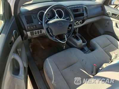 Zdjęcie 8 z 13 samochodu: 2006 TOYOTA TACOMA DLX VIN:5TENX22N66Z296060 - miniatura