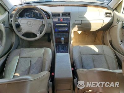 Zdjęcie 8 z 12 samochodu: 1998 MERCEDES-BENZ C 230 VIN:WDBHA23G1WA526448 - miniatura
