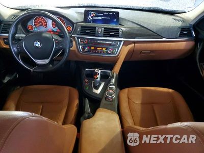 Zdjęcie 8 z 12 samochodu: 2015 BMW 328 XI VIN:WBA3B3C57FJ983503 - miniatura