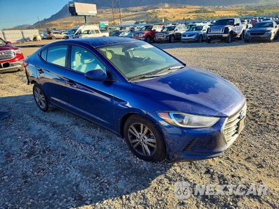 Czwarte zdjęcie samochodu z boku: 2017 HYUNDAI ELANTRA SE VIN:5NPD84LF7HH077318 - miniatura
