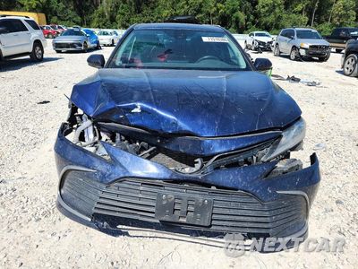 Piąte zdjęcie samochodu w środku: 2022 TOYOTA CAMRY LE VIN:4T1C11AK9NU637917 - miniatura