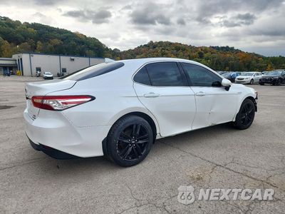Trzecie zdjęcie samochodu z tyłu: 2019 TOYOTA CAMRY HYBRID SE VIN:4T1B21HK3KU518156 - miniatura