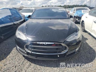 Piąte zdjęcie samochodu w środku: 2015 TESLA MODEL S 70D VIN:5YJSA1S28FF085819 - miniatura