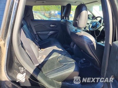 Zdjęcie 11 z 13 samochodu: 2019 JEEP CHEROKEE LATITUDE PLUS VIN:1C4PJMLB2KD473314 - miniatura