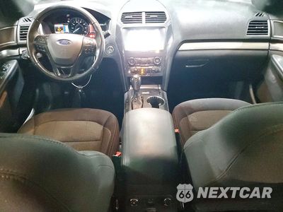 Zdjęcie 8 z 13 samochodu: 2019 FORD EXPLORER XLT VIN:1FM5K8D80KGA45508 - miniatura