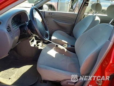 Zdjęcie 7 z 12 samochodu: 2002 FORD ESCORT VIN:3FAFP13P92R108176 - miniatura