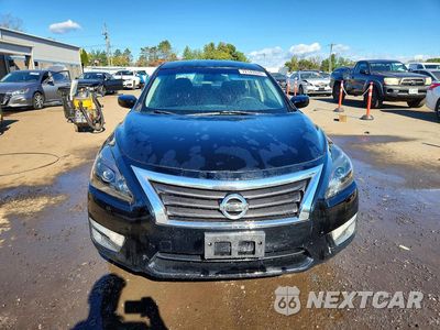 Piąte zdjęcie samochodu w środku: 2014 NISSAN ALTIMA 2.5 S VIN:1N4AL3AP3EN386955 - miniatura