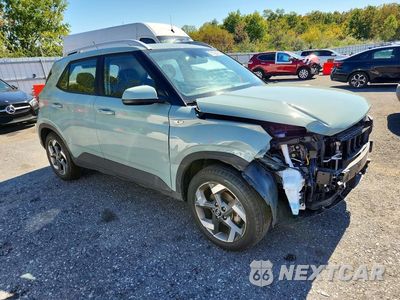 Czwarte zdjęcie samochodu z boku: 2025 HYUNDAI VENUE SEL VIN:KMHRC8A33SU347447 - miniatura