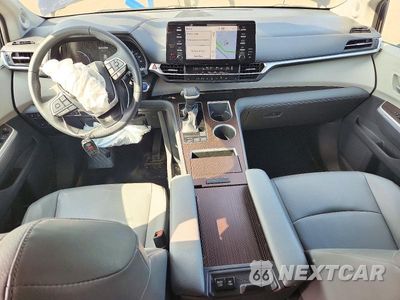 Zdjęcie 8 z 13 samochodu: 2021 TOYOTA SIENNA XLE VIN:5TDJRKECXMS048925 - miniatura