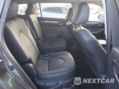 Zdjęcie 11 z 14 samochodu: 2024 TOYOTA HIGHLANDER HYBRID LIMITED VIN:5TDXBRCH5RS637863 - miniatura