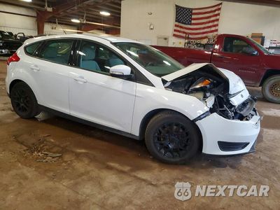 Czwarte zdjęcie samochodu z boku: 2016 FORD FOCUS SE VIN:1FADP3K29GL229725 - miniatura