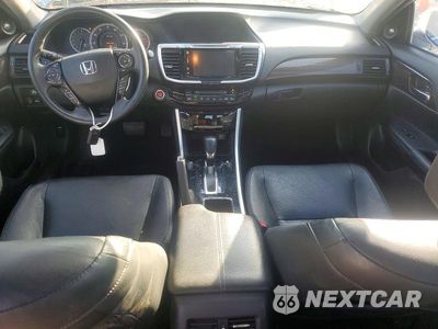 Zdjęcie 8 z 12 samochodu: 2016 HONDA ACCORD TOURING VIN:1HGCR3F9XGA021891 - miniatura