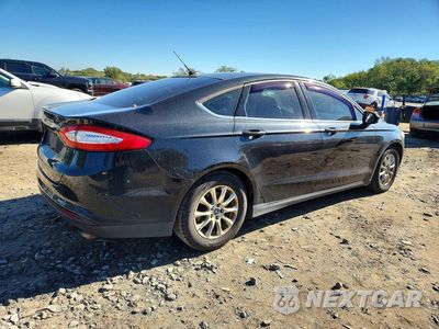 Trzecie zdjęcie samochodu z tyłu: 2015 FORD FUSION S VIN:3FA6P0G72FR299918 - miniatura
