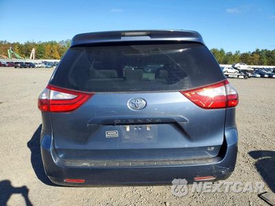 Zdjęcie 6 z 13 samochodu: 2017 TOYOTA SIENNA LE VIN:5TDKZ3DC8HS819996 - miniatura