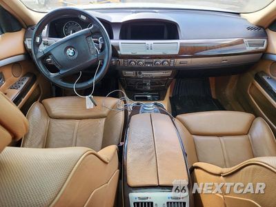 Zdjęcie 8 z 12 samochodu: 2007 BMW 750 LXI VIN:WBAHN83507DT77034 - miniatura