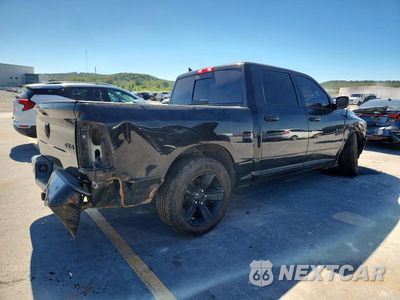Trzecie zdjęcie samochodu z tyłu: 2017 RAM 1500 SPORT VIN:1C6RR7MTXHS558830 - miniatura
