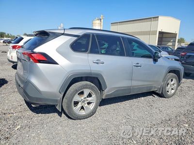Trzecie zdjęcie samochodu z tyłu: 2021 TOYOTA RAV4 XLE PREMIUM VIN:2T3A1RFV3MC180537 - miniatura