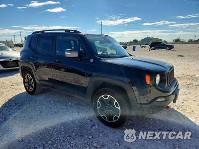 Czwarte zdjęcie samochodu z boku: 2017 JEEP RENEGADE TRAILHAWK VIN:ZACCJBCB2HPG15044 - miniatura